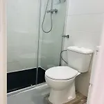 Pensamento 4 - 1º Andar منزل للإقامة *
